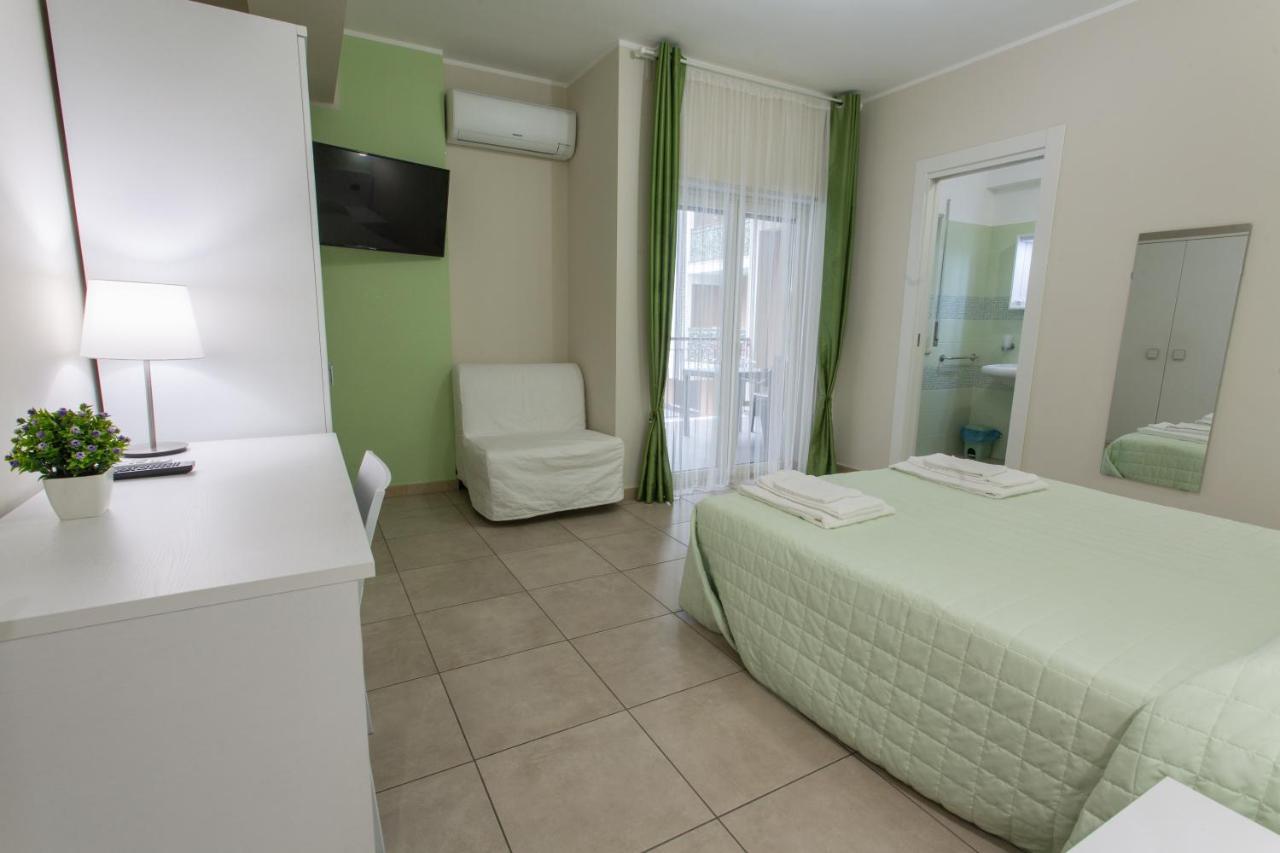 Bed and Breakfast I Granai Мессина Экстерьер фото